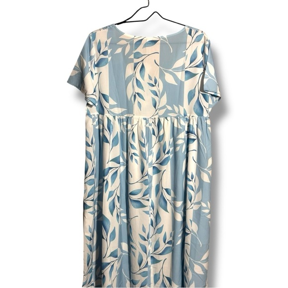Made With Love Relax Fit Short Sleeve Empire Waist Blue/White Floral Maxi Dress - Picture 11 of 15
